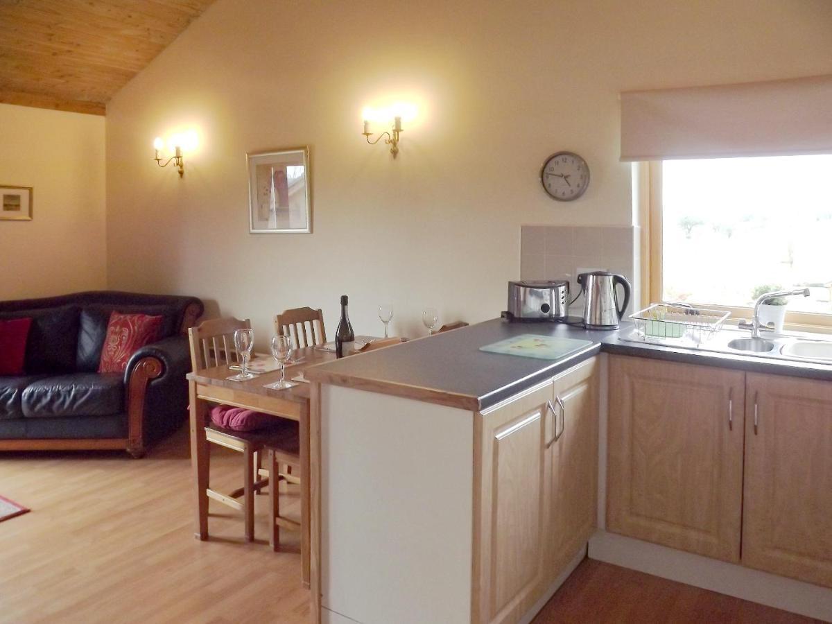 Ben Alder Lodge Milton of Campsie エクステリア 写真